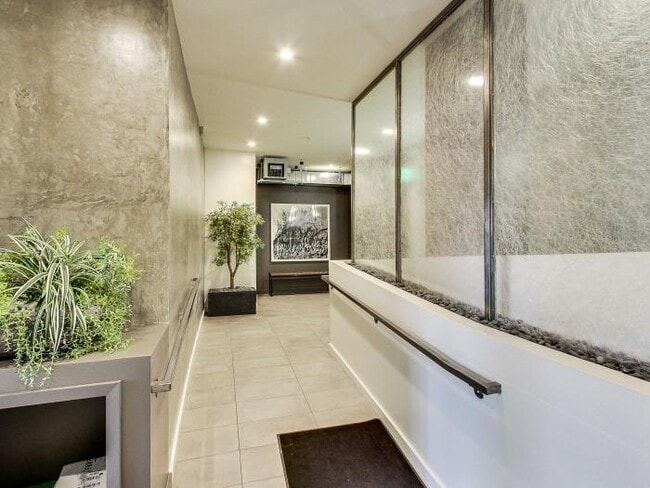Building Photo - 1 bedroom in San Francisco CA 94102