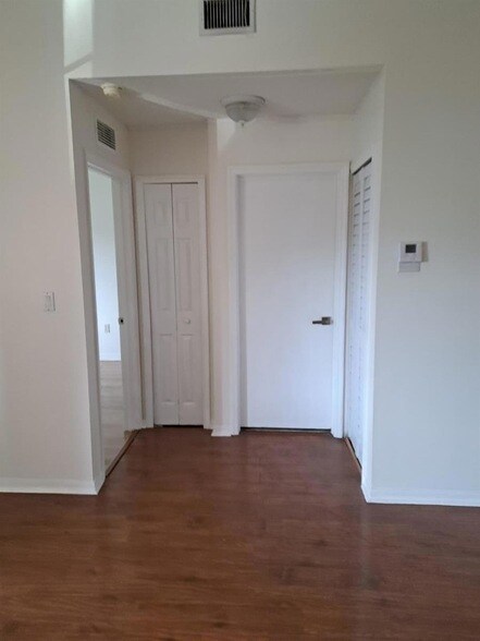 Foto del edificio - 1250 SE 26th St