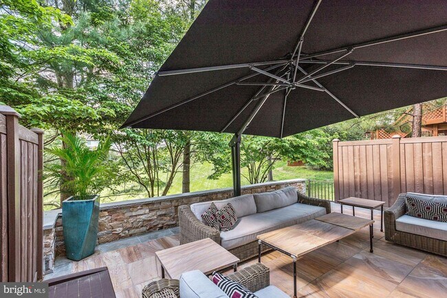 Foto del edificio - 7344 Rocky Creek Dr