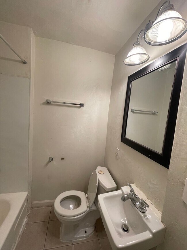 Photo - 3507 Boulevard of the Allies Apartment