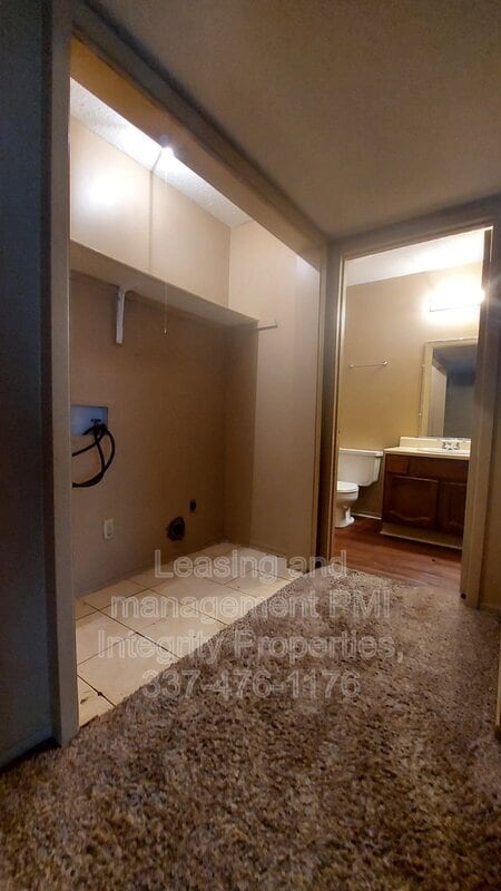 Building Photo - 108 Township Ln