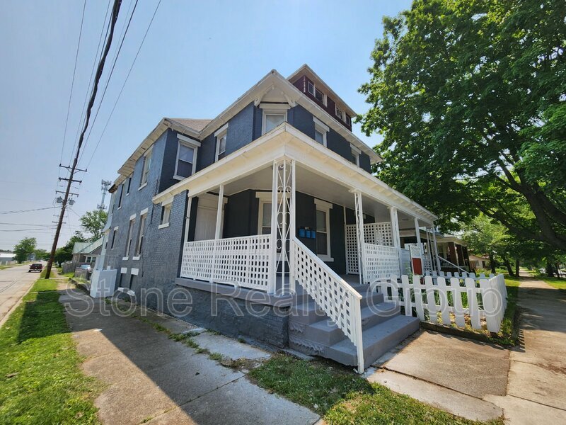 700 S 8th St Unit 2, Terre Haute, IN 47807 Condo for Rent in Terre