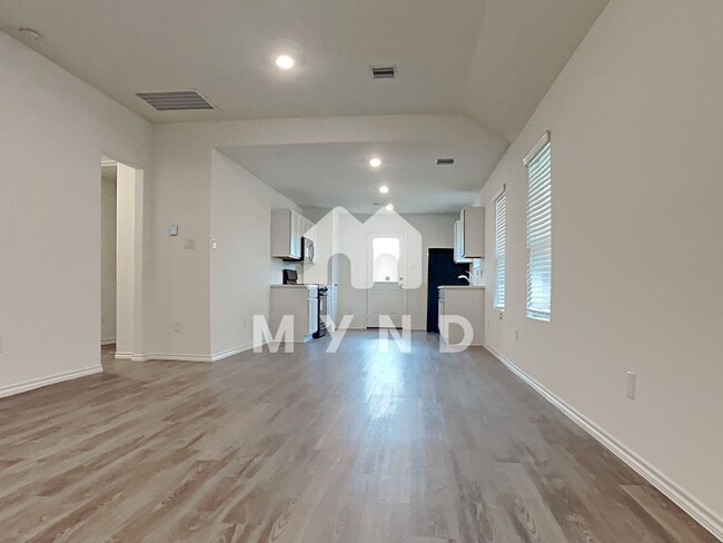 Building Photo - 346 Pickwick Gardens Ln