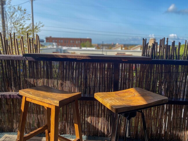 Foto del edificio - 1311 N Garden St