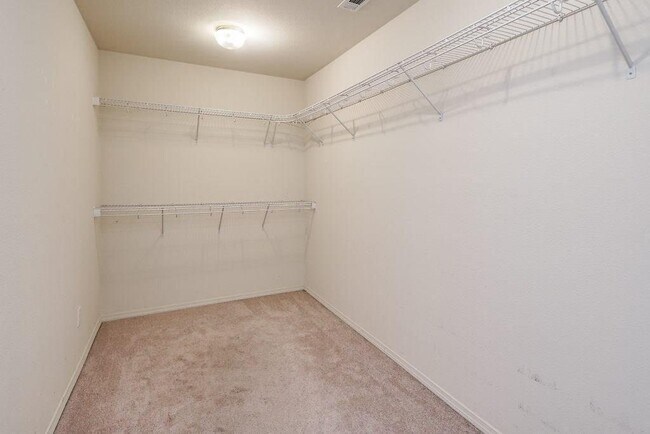 Foto del edificio - 4407 SW Limestone Ave
