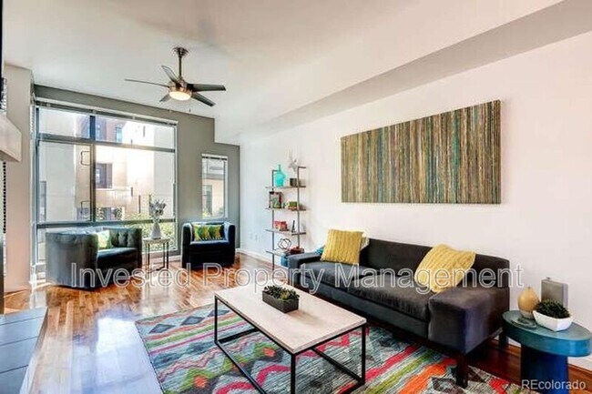 Photo - 2345 Walnut St Townhome