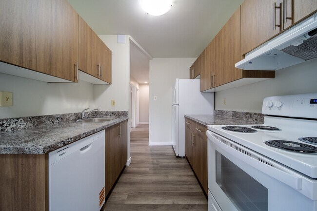 Photo du bâtiment - 3415 106 Av NW