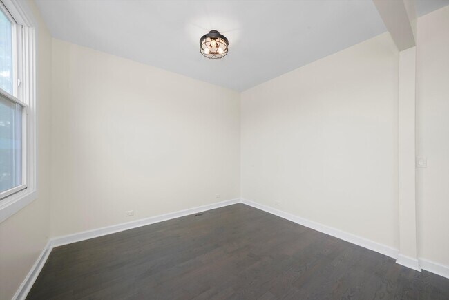 Building Photo - 9771 W 143rd St