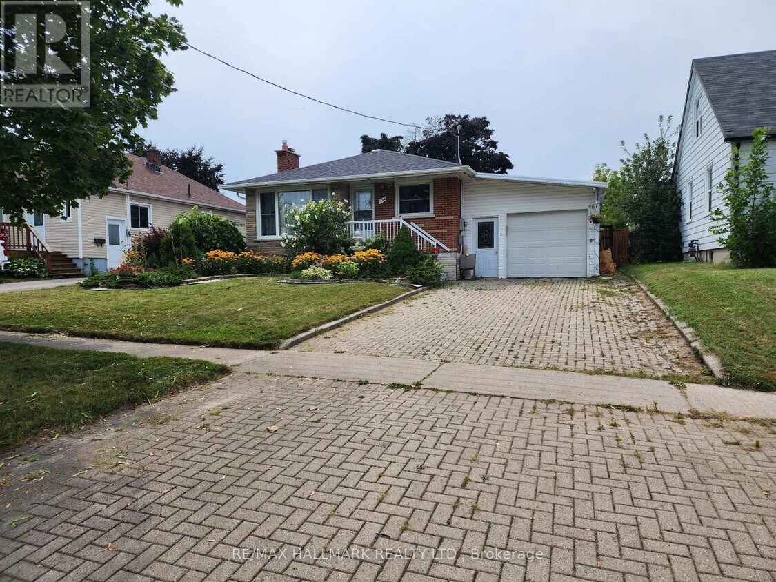 Photo principale - 390 Gibbons St