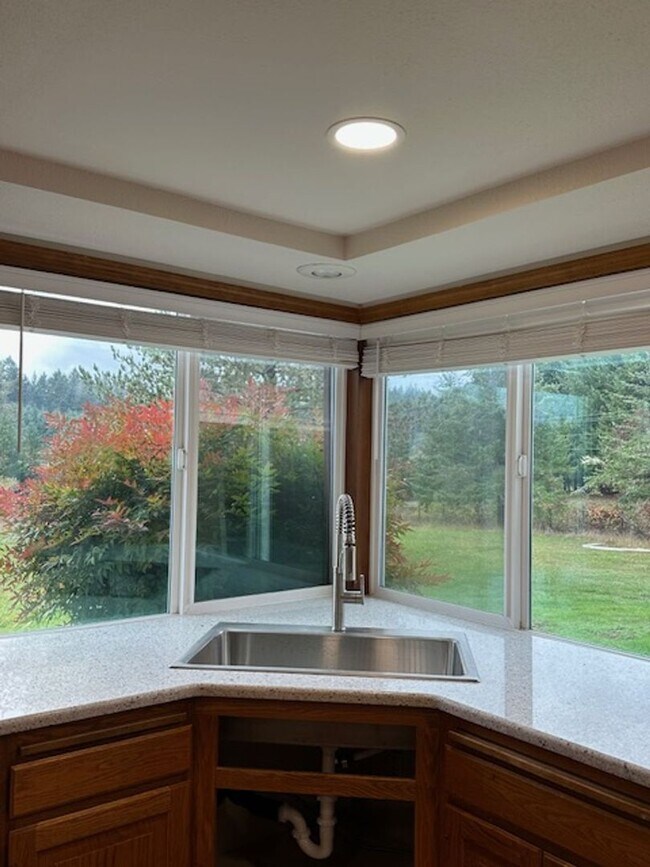 Foto del edificio - 23601 Labare Rd