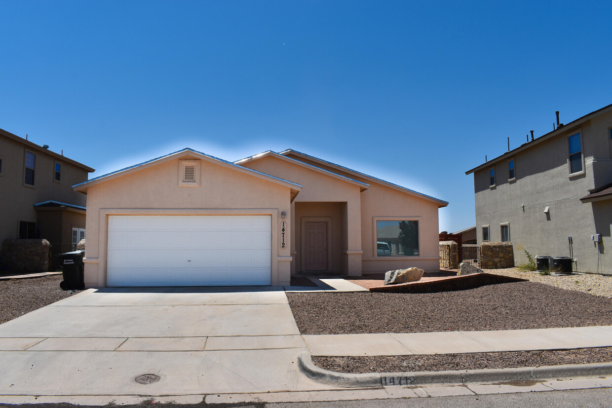 Primary Photo - 14712 Far View Ct
