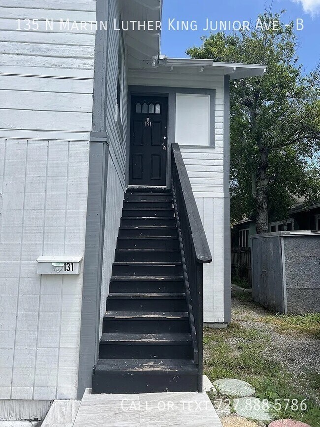 Foto del edificio - 135 N Martin Luther King Jr Ave