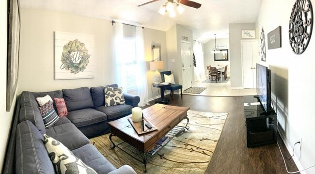 Building Photo - 1311 Bagby Ave