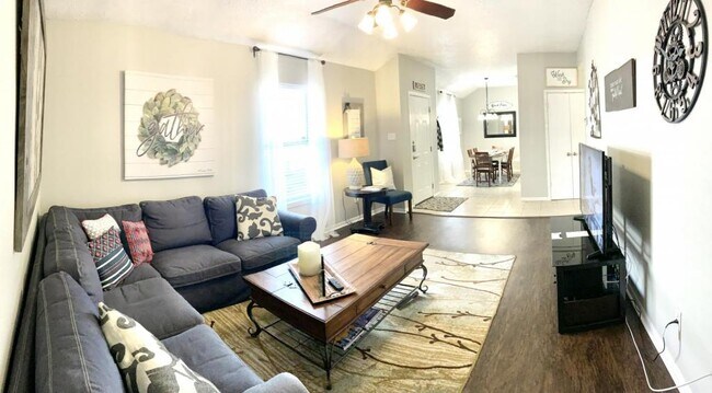 Foto del edificio - 1311 Bagby Avenue B