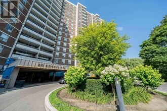Building Photo - 20-1220 Edgecliff Golfway