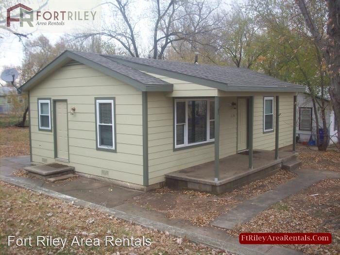 3 br, 1 bath House 1220 W. 19th St House Rental in Junction City