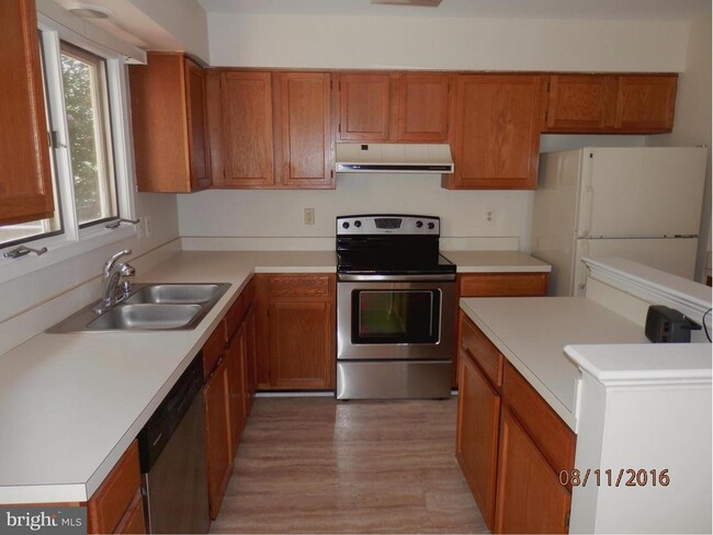Building Photo - 8066 Morning Meadow Ct