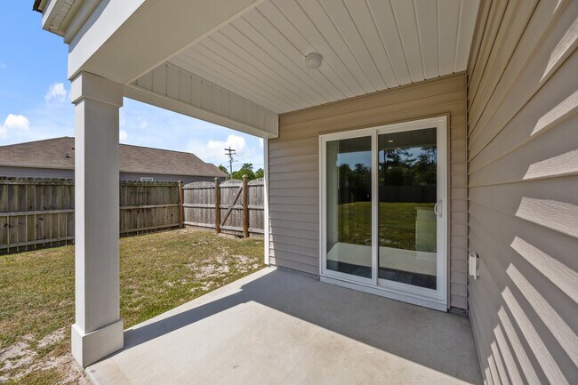 Foto del edificio - 186 Everett Yopp Dr