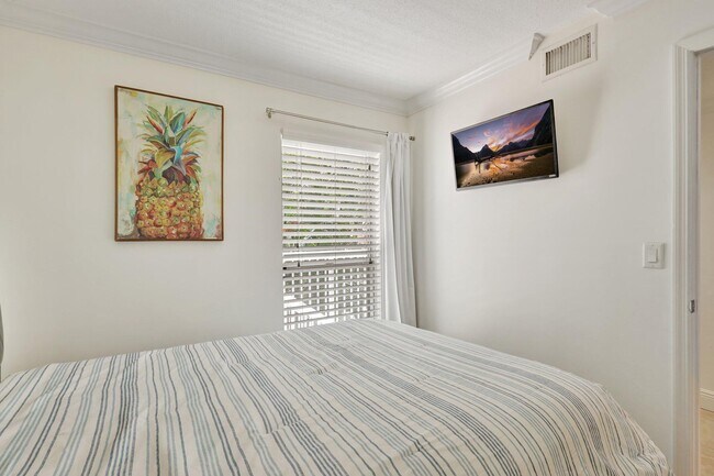 Building Photo - 259 Cypress Point Dr