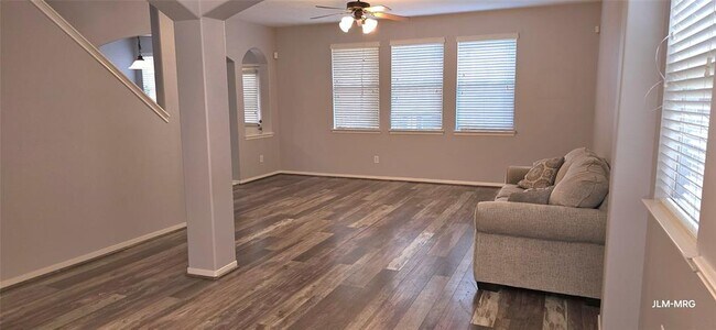 Building Photo - 6354 Wilshire Ridge