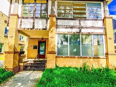 Building Photo - 415 3rd St N