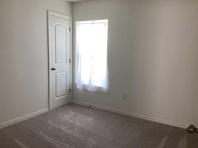 Foto del edificio - 3307 Hopewell Ave