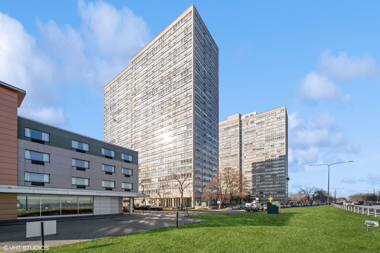 Foto principal - 4800 S Chicago Beach Dr