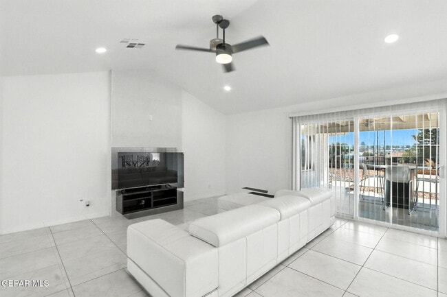 Foto del edificio - 408 San Blas Dr