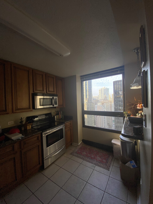 Kitchen - 151 N Michigan Ave