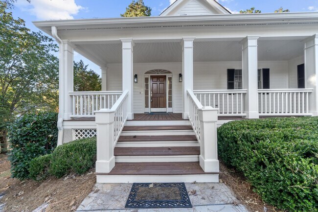 Foto del edificio - 1041 Liberty Chapel Ln