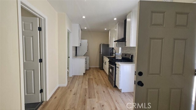 Foto del edificio - 2034 E 77th St