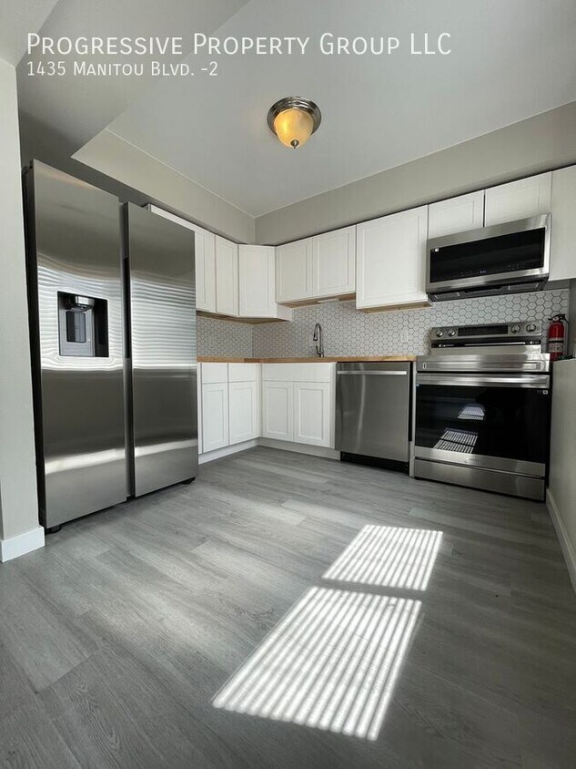 Foto principal - 1435 Manitou Blvd