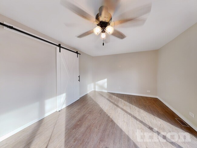 Foto del edificio - 3162 Boothbay Ln