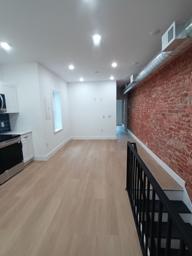 Foto del edificio - Newly Renovated 2BD/1BA in Fairhill - Avai...