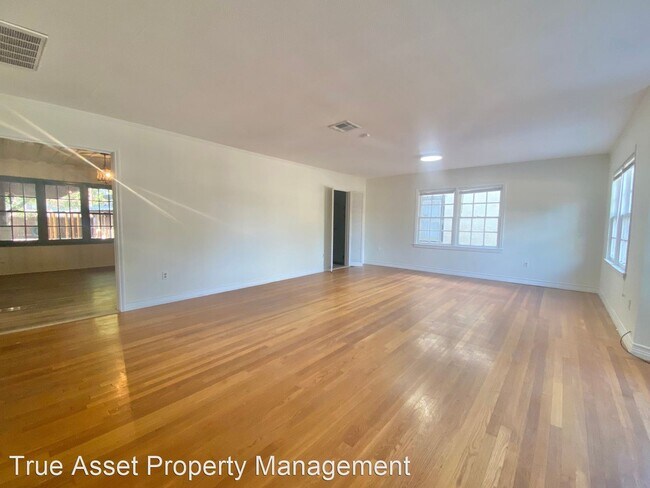 Foto del edificio - 4 br, 3 bath House - 2619 25th St