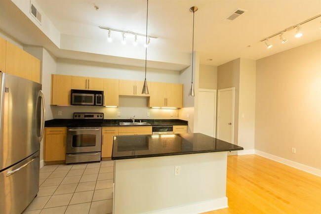 Foto del edificio - 4605 Cedar Springs Rd