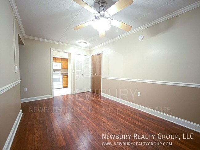 Building Photo - 530 N Main St