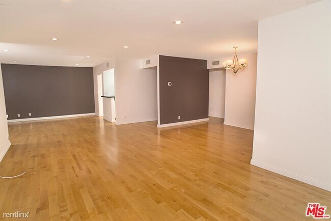 Foto del edificio - 416 N Oakhurst Dr