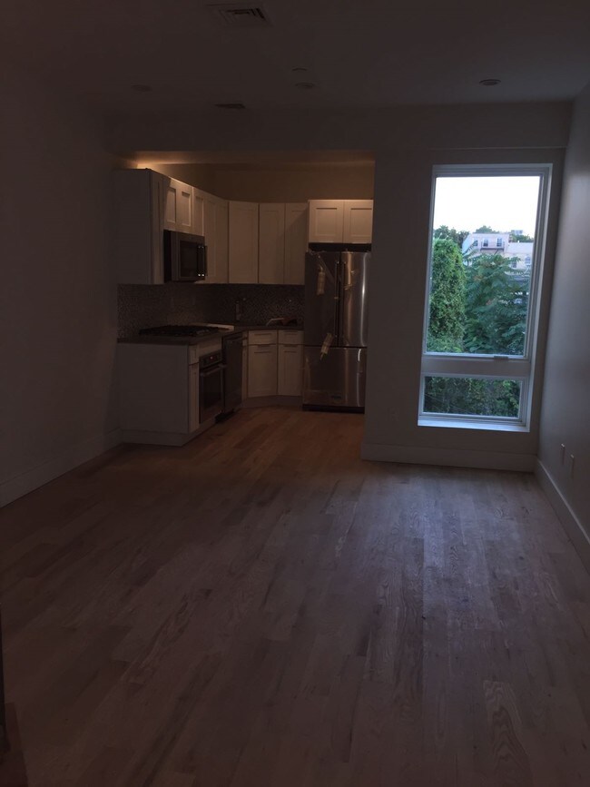 Foto del edificio - 946 Herkimer St