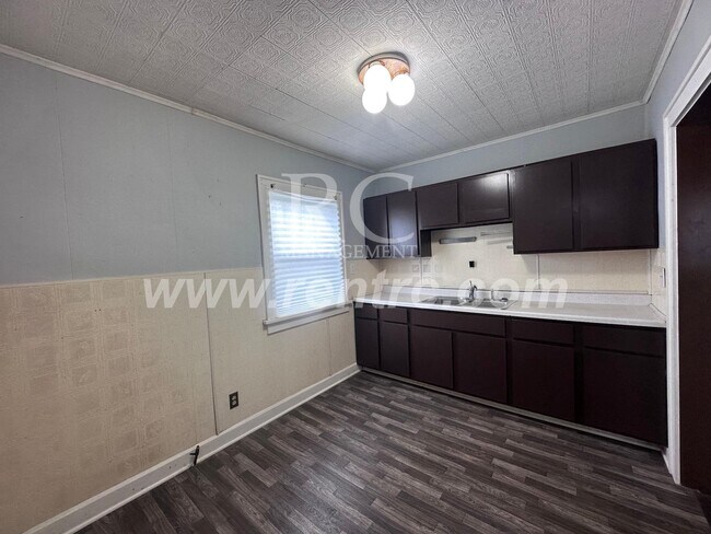 Foto del edificio - 1017 Gilbert-
