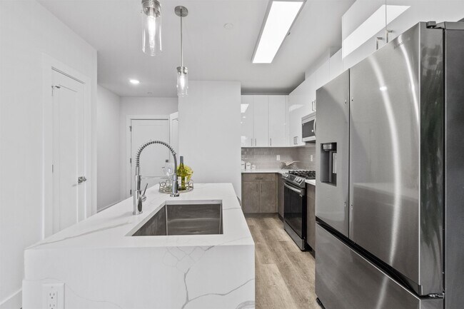 Foto del edificio - 412 Whiton St