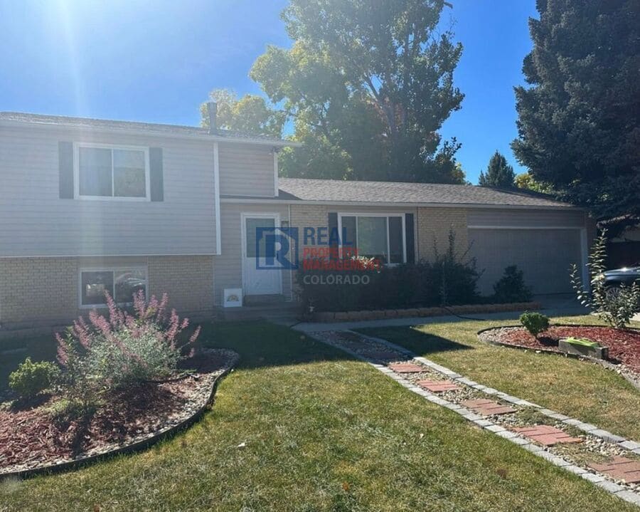 Primary Photo - 831 Winchester Dr