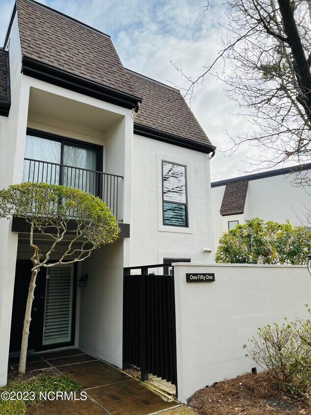 151 Beaufort Ct, Morehead City, NC 28557 Townhome Rentals in Morehead