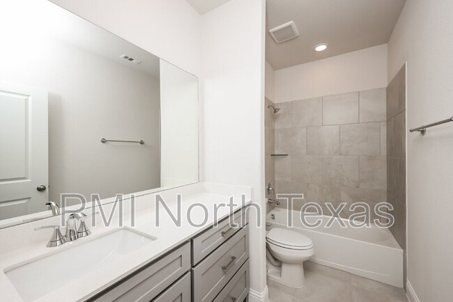 Building Photo - 3212 Cordelia Dr
