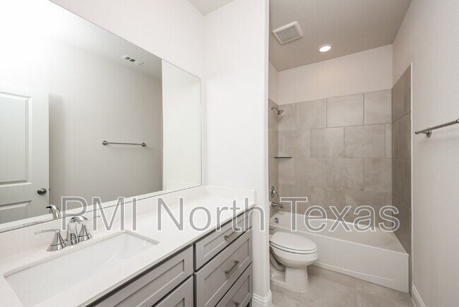 Foto del edificio - 3212 Cordelia Dr