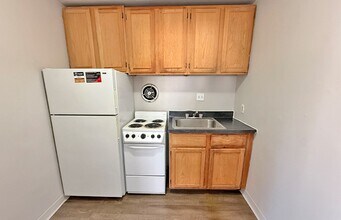 Building Photo - 331 Shiloh St