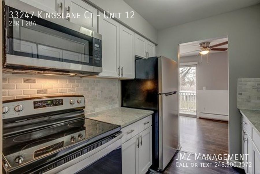 33247 Kingslane Ct Unit 12, Farmington, MI 48336 Room for Rent in