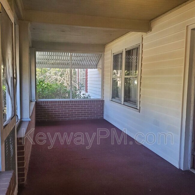 Foto del edificio - 1602 Heard Avenue