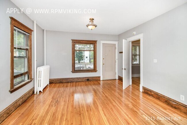 Building Photo - 2 BR with Office or 3 Bedroom Duplex in Up...