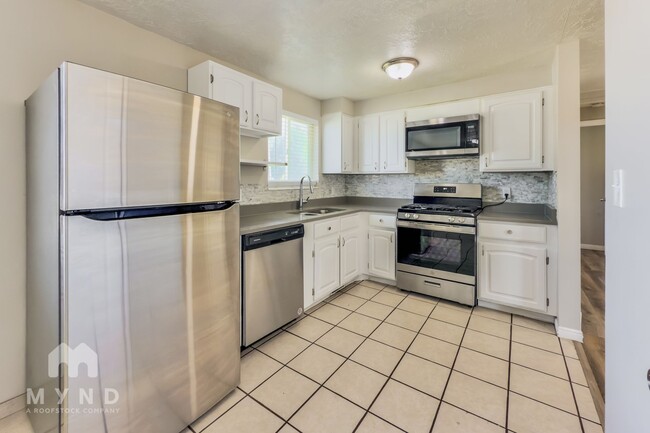 Building Photo - 3453 S 7120 W